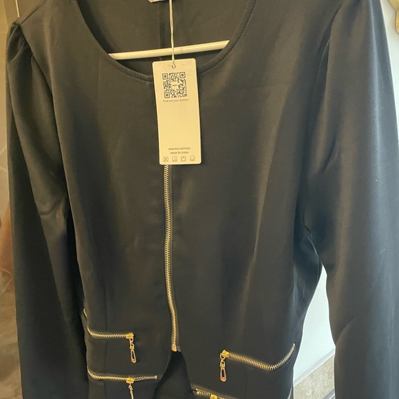 Sharp Blazer - Picture 3 of 3